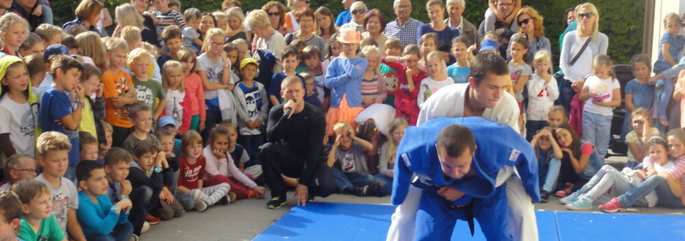 Pokaz w SP 20 – 9.2014 — zdjęcie z archiwum klubu