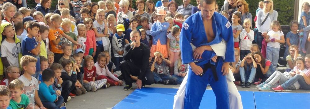 Pokaz w SP 20 – 9.2014 — zdjęcie z archiwum klubu